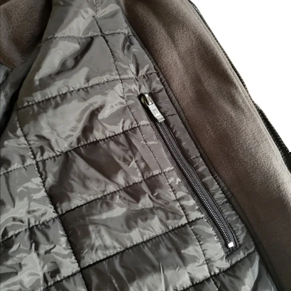 Weatherproof Jacket - Picture 6 of 9
